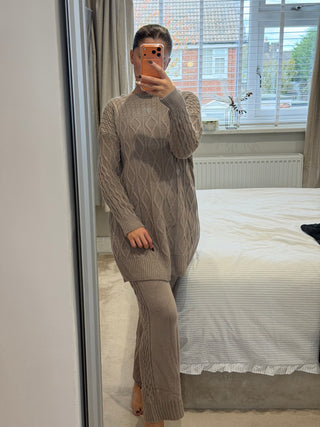 Maya Knit
