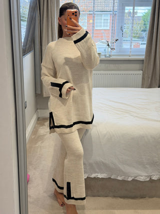 Dina Knit