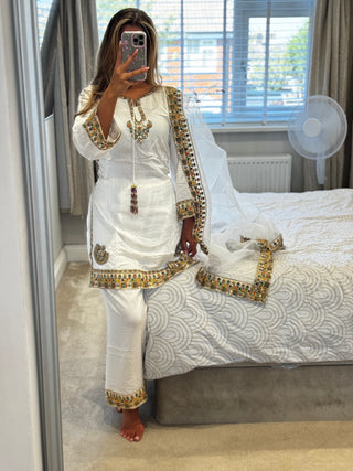 Eira Collection