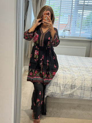 Noor Kamal Noir x