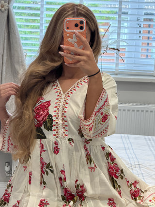 Noor Kamal White x