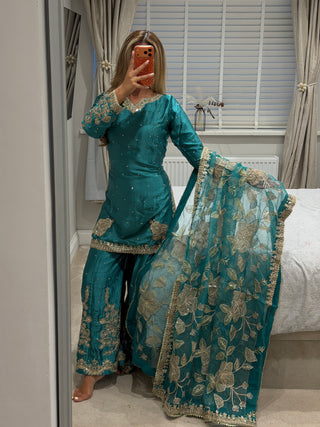 Duaa Teal x
