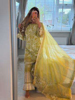 Amina Luxe x