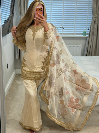 Naila Gold Luxe