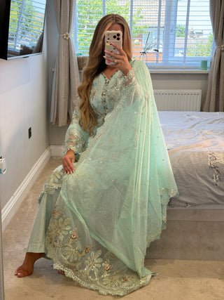 Amelle Mint