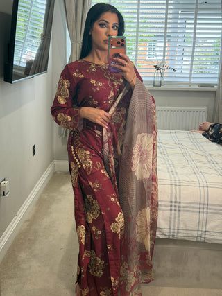 Aara Red x