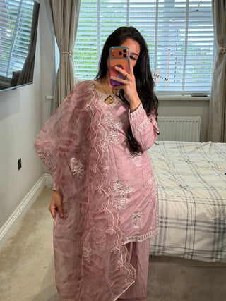 Safa Pink