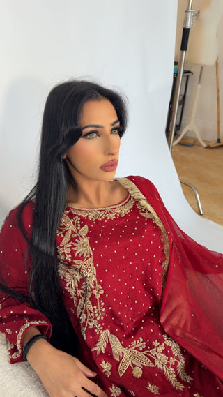 Royale Nahia Red