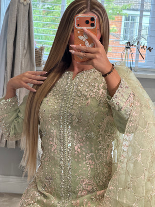 Azra Mint x