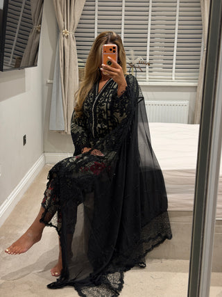 Maria Lace Rose x