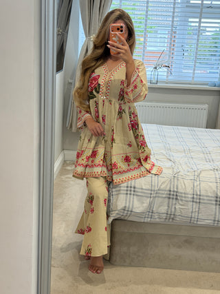 Noor Kamal Creme x