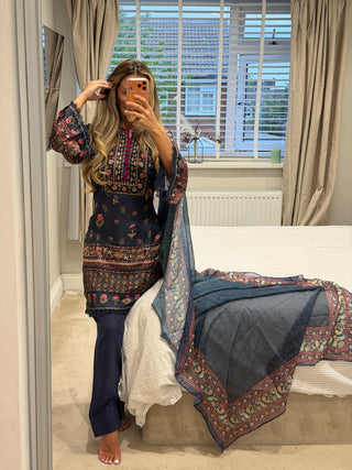 Navy Dream x