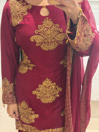 Anam Luxe Red x