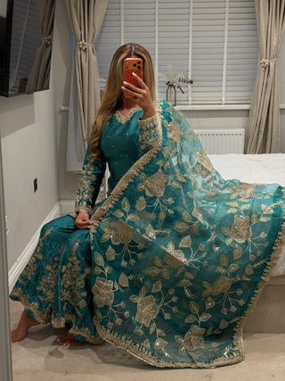 Duaa Teal x