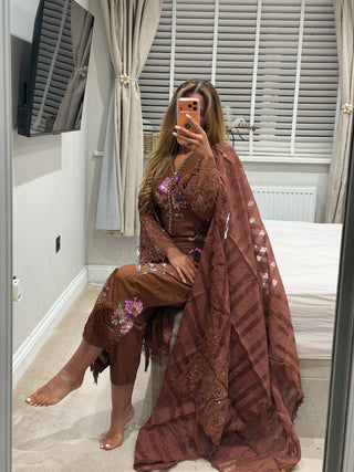 LUXE Maria Brown Flora x