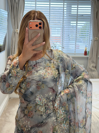 Minaal Grey x