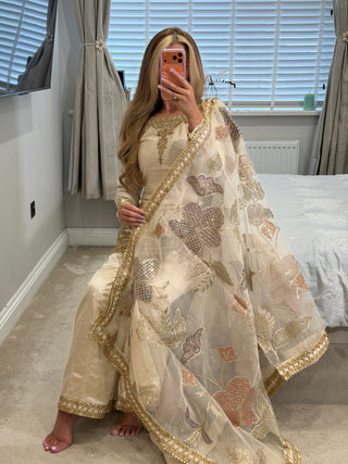 Naila Gold Luxe