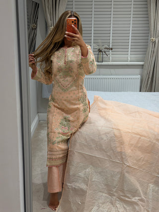 Pink Luxe x