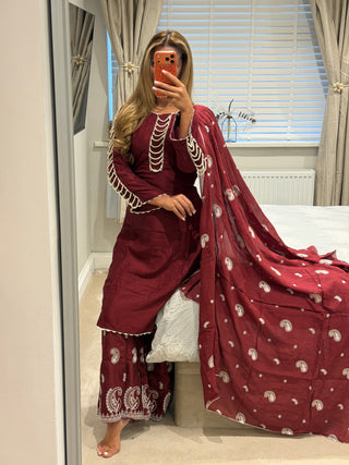 Pearls&Lace Burgundy x