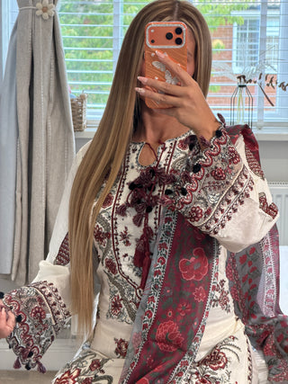 Maria Noor x
