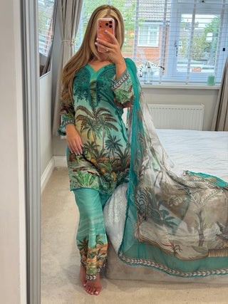 Bloom In Tropic