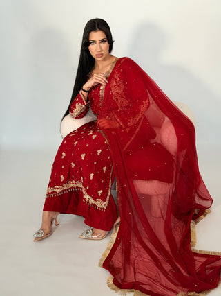 Royale Nahia Red
