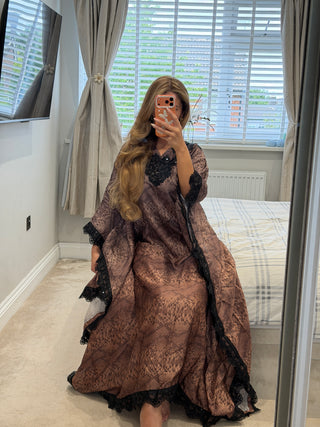 Leila Brown x