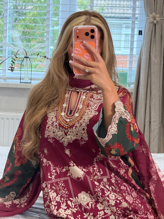 Maira Kaftan Maroon