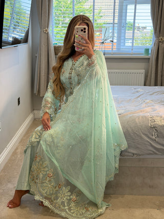 Amelle Mint