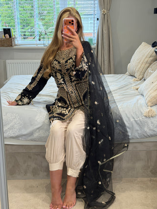Inara Black