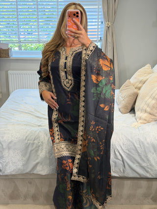 Flora Navy