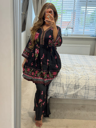 Noor Kamal Noir x