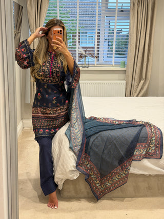 Navy Dream x