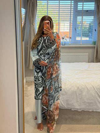 Esra Blue x