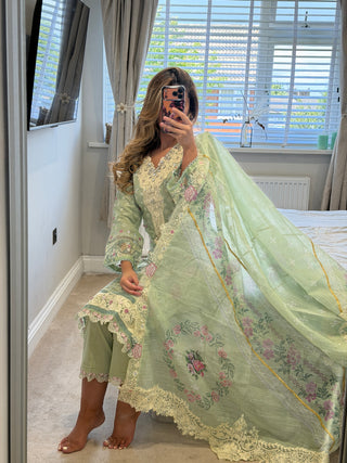 Ivana Mint