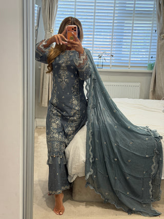 Alina Luxe x