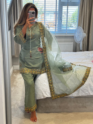 Eira Collection