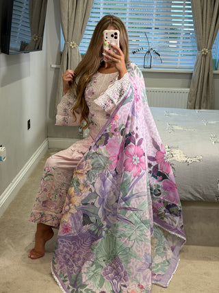 Karma Floral Lilac x