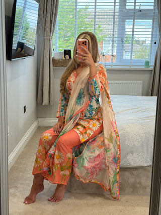 Bloom in Peach