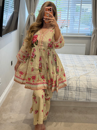 Noor Kamal Creme x