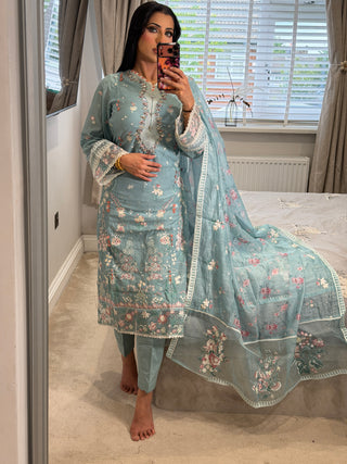 Ivana Blue