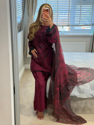 Parisa Burgundy