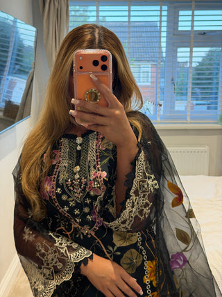 Noir Blossom x
