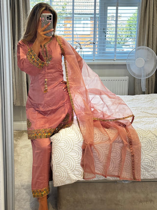 Eira Collection