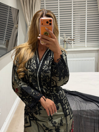 Maria Lace Rose x