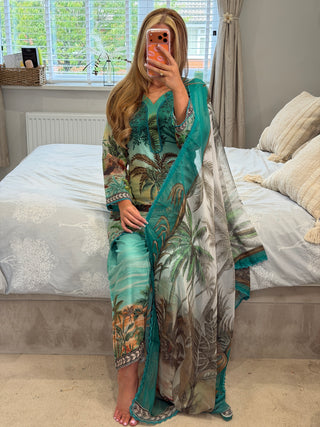 Bloom In Tropic