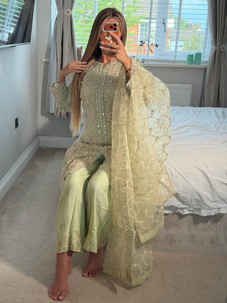 Azra Mint x