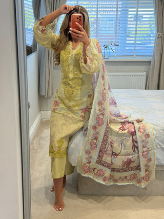 Leila x