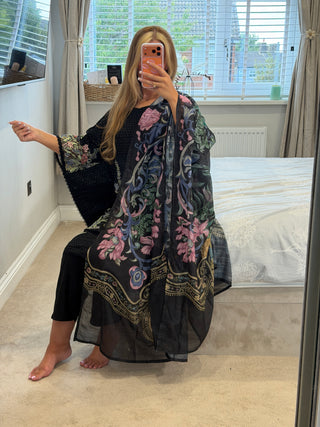 Maria Kaftan Black