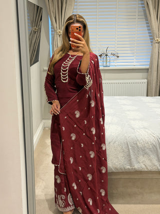 Pearls&Lace Burgundy x